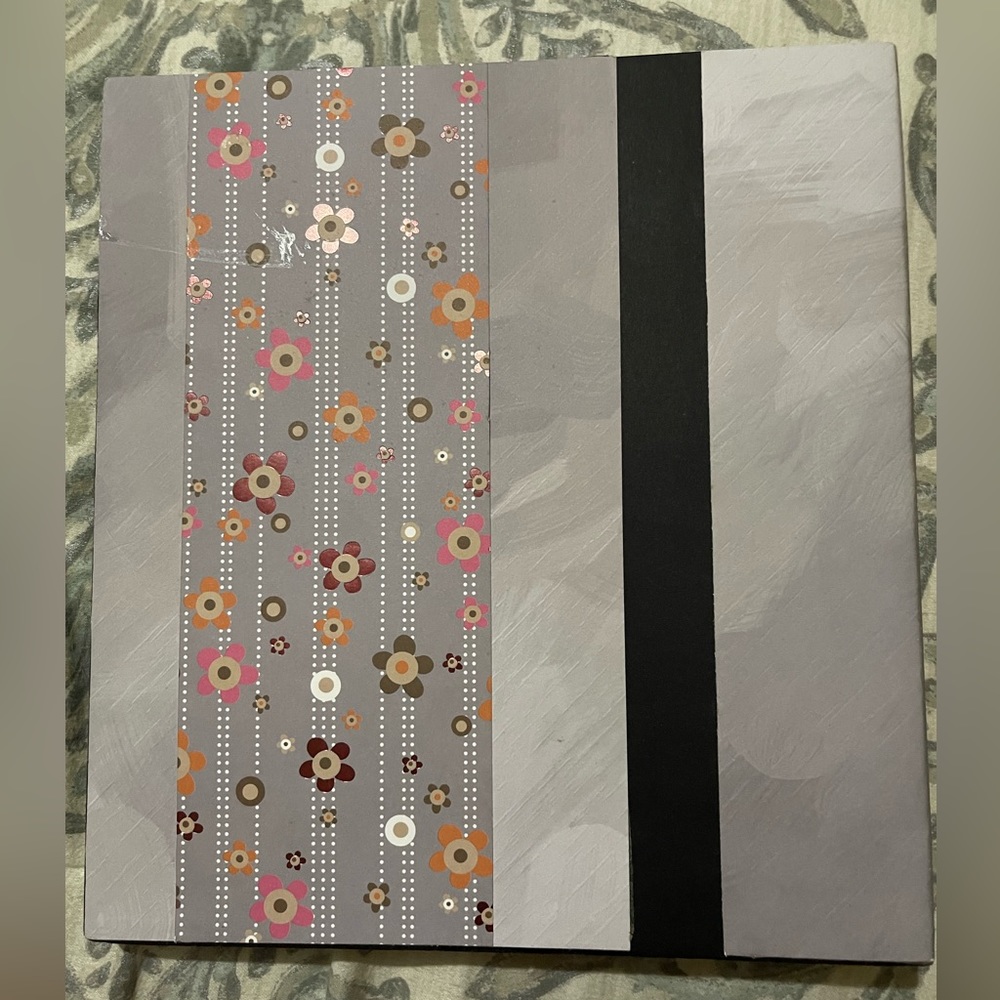 Scrapbook Photo Album - Picture 3 of 8